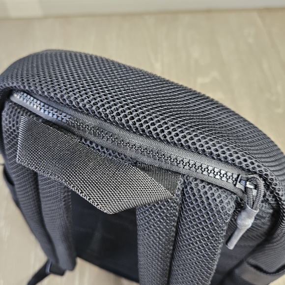 ADIDAS WOMEN'S VFA 2 BACKPACK BLACK - Picture 12 of 16